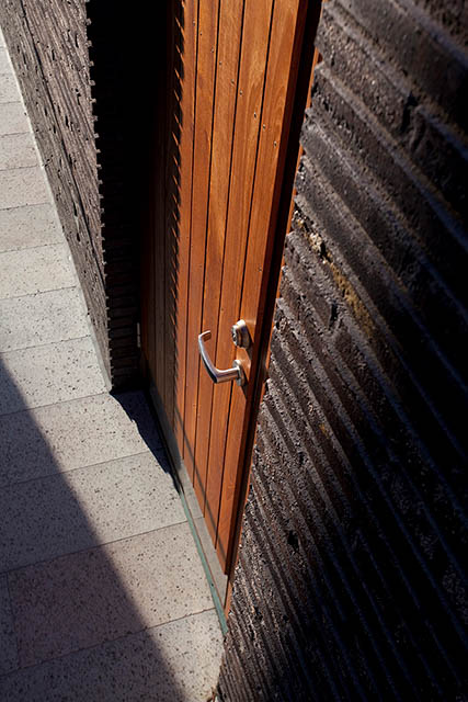 Ytterdorr-tra-kvalitet_Lango-staende-teak