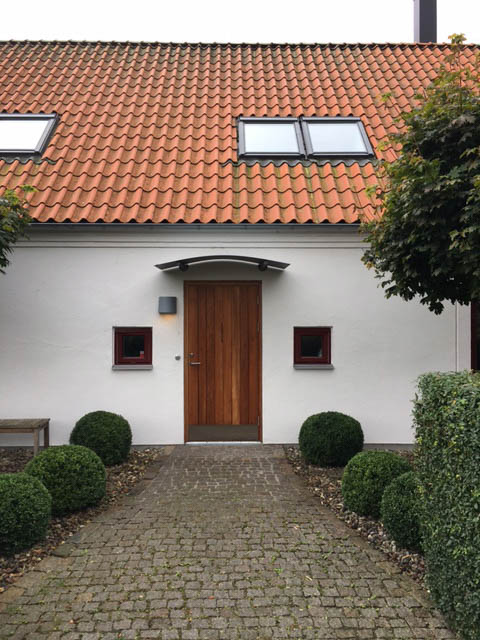 tradorr-kvalitet-stil-ytterdorr_Lango-staende-Teak