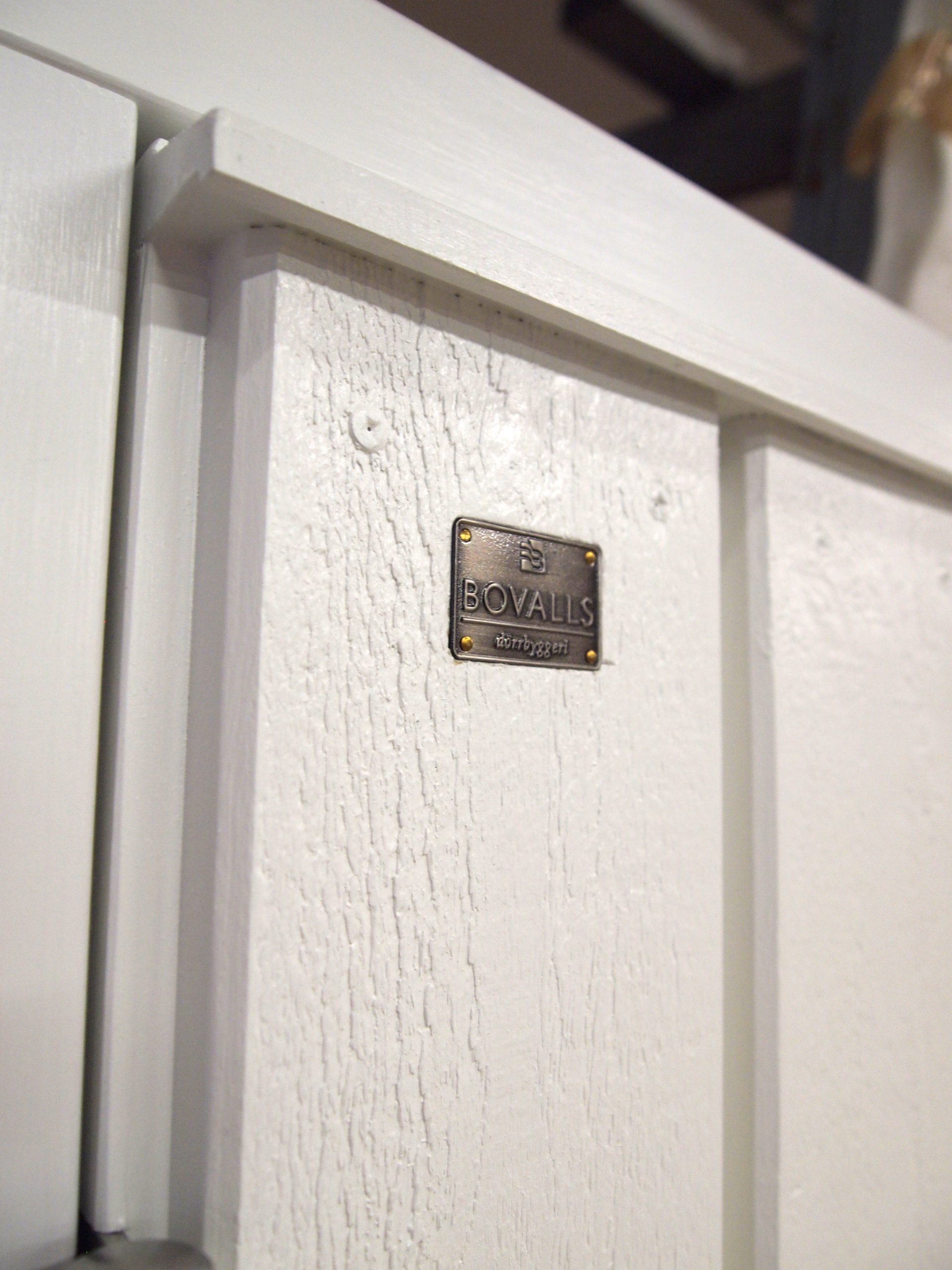 varmförrådsdörr_ytterdörr-vit_Fjällbacka-detalj-1-scaled