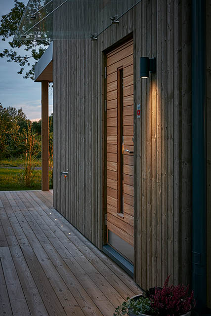 ytterdorr_modern-design_Lango-freijo-avlangt-glas